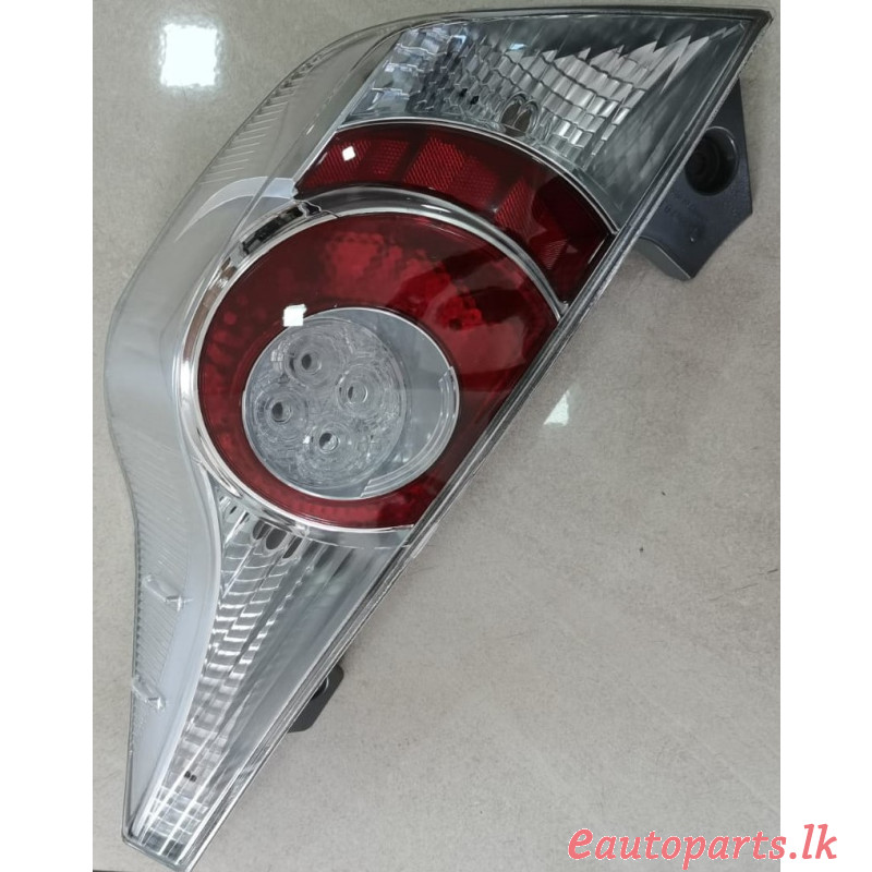 toyota-aqua-tail-light-rh